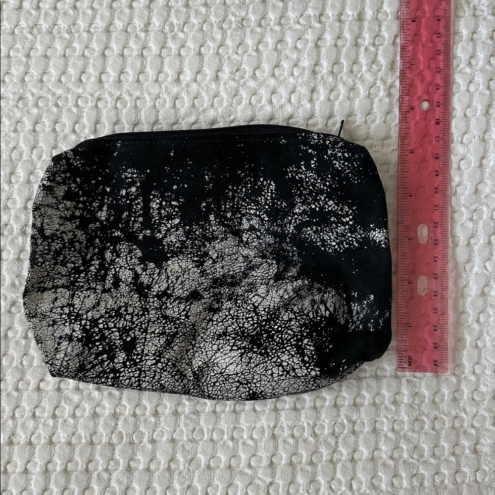 Black Cosmetic Bag - Picture 2 of 3